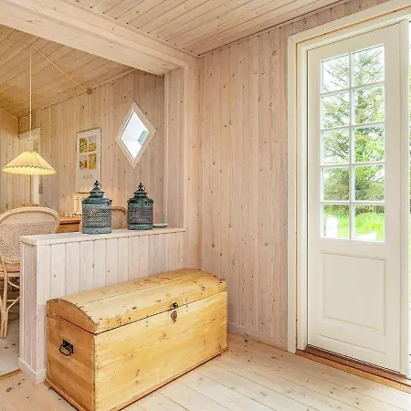 4 Person In Tatil Evi