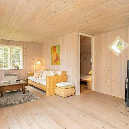 4 Person In * Skagen
